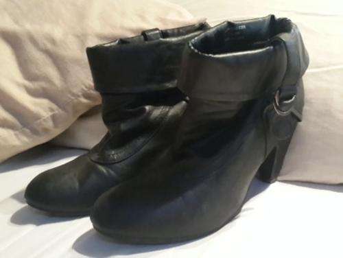 ANKLE BOOTS - Black Leather-looking Ankle Boots with buckle