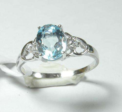 925 Sterling Silver natural A-grade Blue Topaz ring