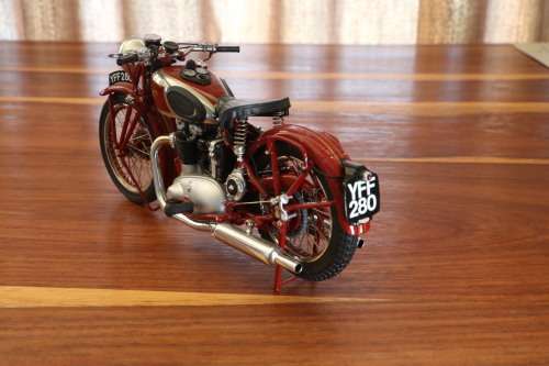 TRIUMPH SPEED TWIN  1939  RED - COLLECTABLE