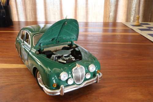 Jaguar Mark II Die Cast Model