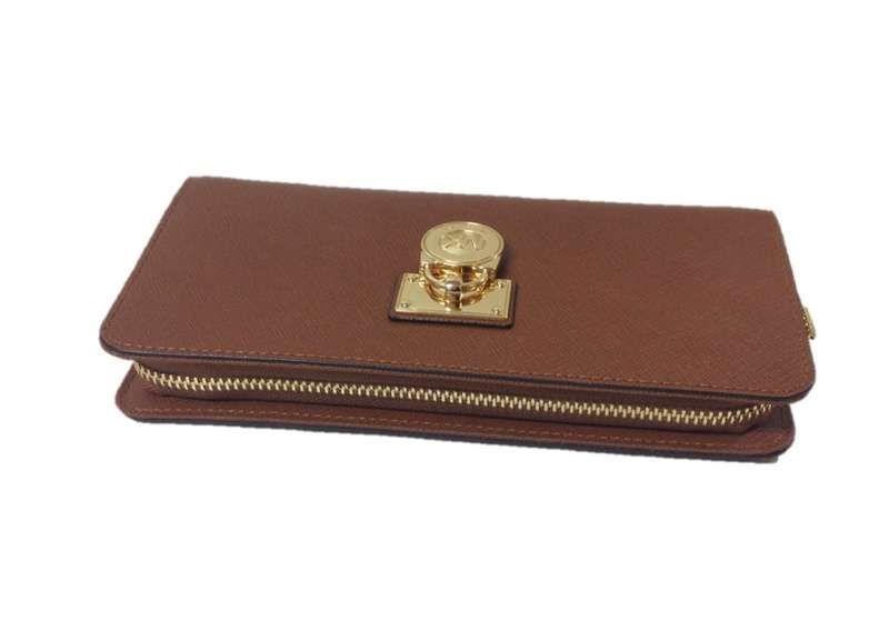 Michael Kors Hamilton Traveller Wallet