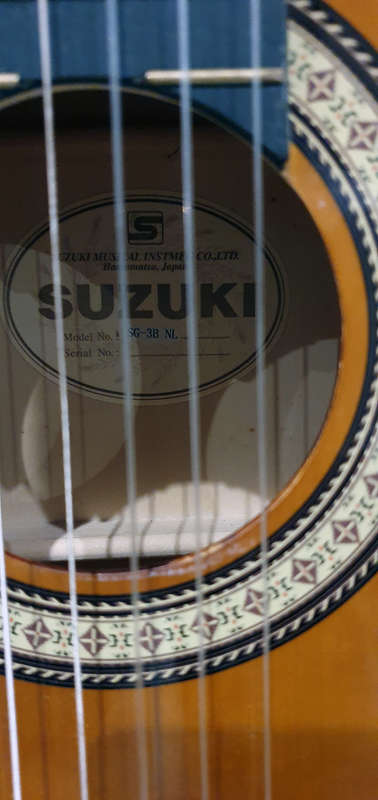 Suzuki SG 3B NL Gloss Finish Classical Guitar
