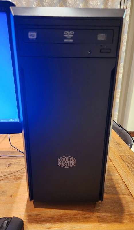 I5 Desktop PC Complete with Monitor, keyboard and mouse