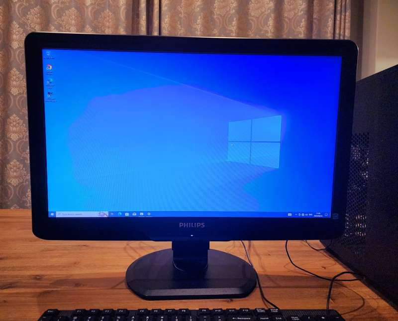 I5 Desktop PC Complete with Monitor, keyboard and mouse