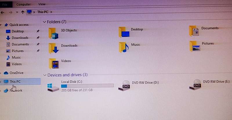 I3 gaming ready Desktop Machine complete with 24 inch Monitor, keyboard and mouse