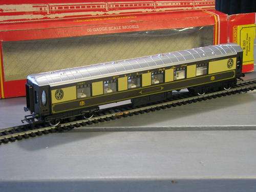 Hornby Pullman coach