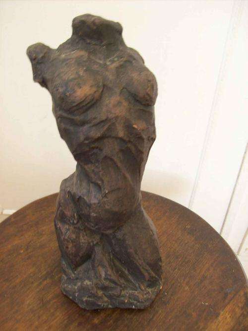 ORNAMENT OF A WOMAN'S TORSO