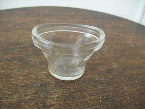 VINTAGE EYE GLASS