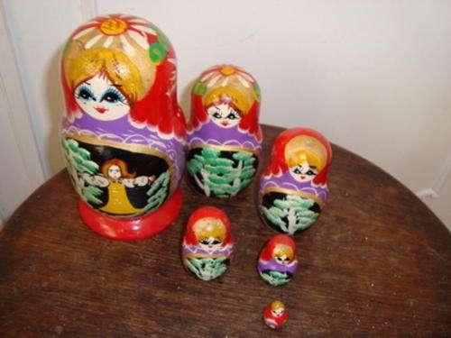 RUSSIAN DOLLS.  5