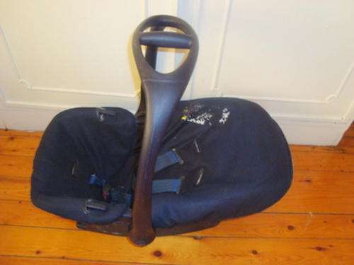 CAR SEAT