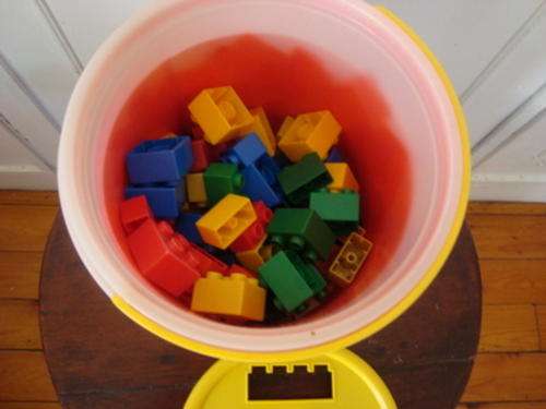 BUCKET OF BUILDING BLOCKS