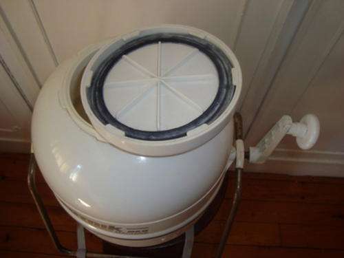 PORTABLE WASHING MACHINE
