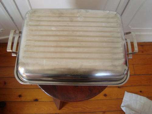 ROASTING DISH.   STAINLESS STEEL.