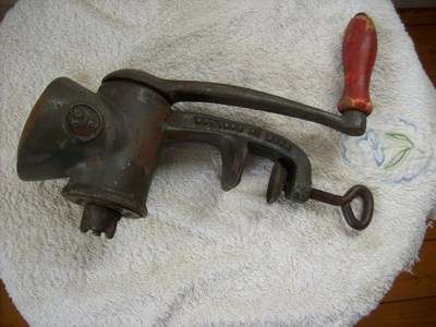 VINTAGE MINCER