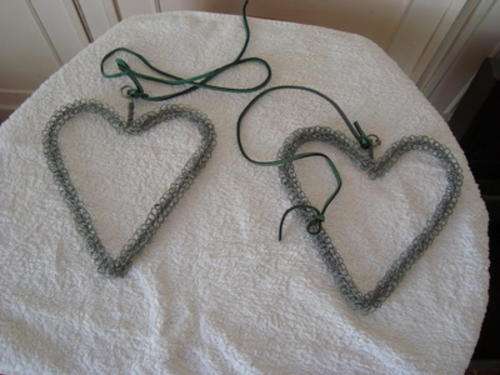 WIRE HEARTS DECORATION