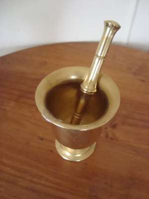 BRASS MORTAR & PESTLE