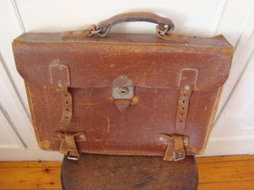 LEATHER BRIEF CASE