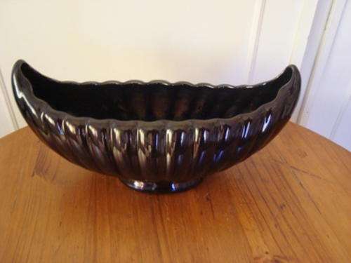 BLACK VASE