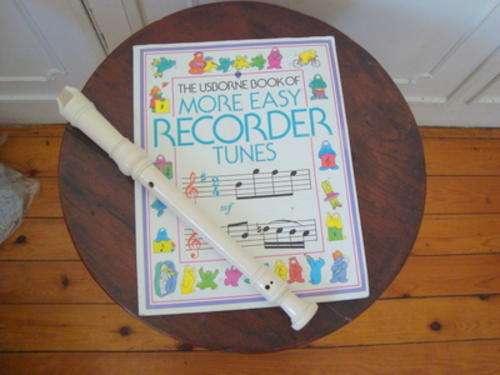 YAMAHA RECORDER & MUSIC BOOK