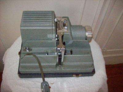 SLIDE PROJECTOR