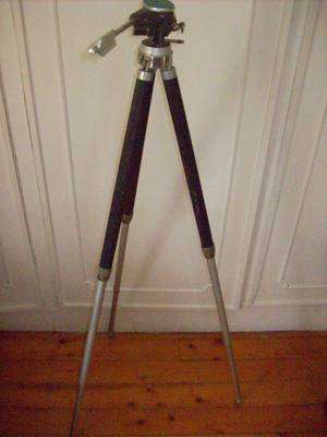 CAMERA TRIPOD. MADE IN GERMANY