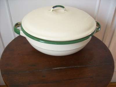 ENAMEL DISH.   VINTAGE.