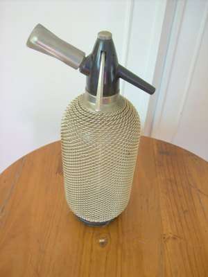 SODA SYPHON