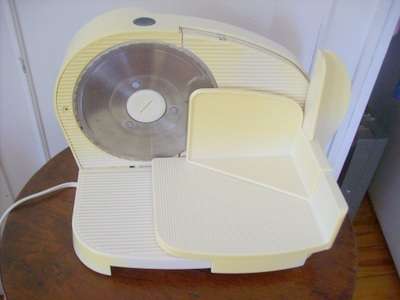 ELECTRIC SLICER