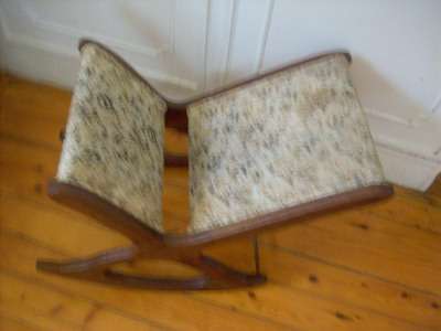 VINTAGE FOOT STOOL