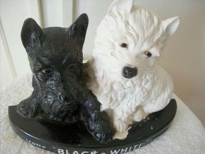 BLACK & WHITE. SCOTCH WHISKY DOGS
