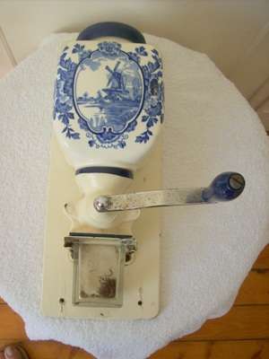 COFFEE GRINDER