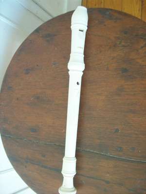 FLUTE.  YAHAMA.