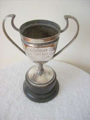 TROPHY