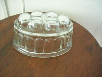 JELLY MOULD.  VINTAGE.