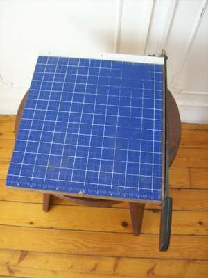 GUILLOTINE PAPER.