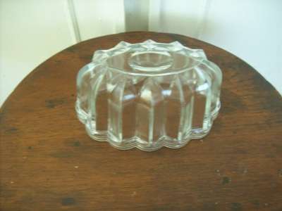 JELLY MOULD.  VINTAGE.