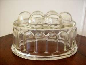 JELLY MOULD.   GOOD CONDITION. VINTAGE