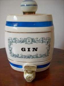 WADE GIN  DECANTER
