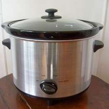 SLOW COOKER. 3 .0 QUART