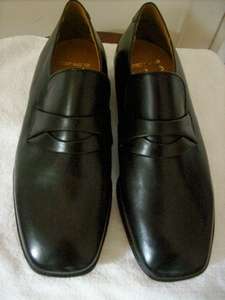 BLACK SLIP ON MENS SHOES SIZE 7. LEATHER