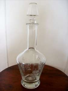 DECANTER. GLASS.