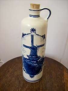 DELFT  BOLS DECANTER