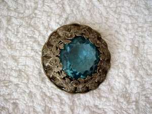 BROOCH. VINTAGE.