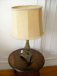 BRASS TABLE LAMP