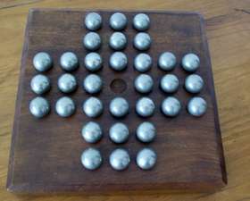 SOLITAIRE BOARD GAME.