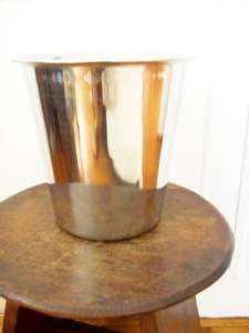 ICE BUCKET. STAINLESS STEEL.