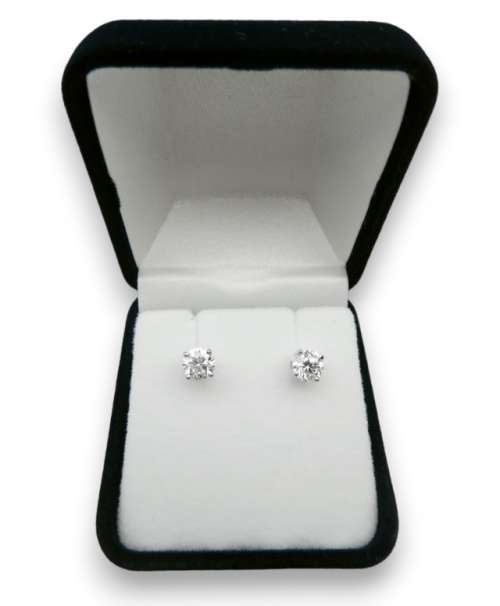9K White Gold Stud Earrings With 1.06 Ct Lab Grown Diamonds