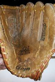 Chiryn Steer Hide Deep Grip Pocket Baseball/Softball Glove
