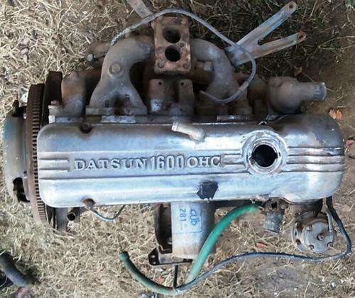 Datsun 1600 OHC (SSS) motor with head and manifolds