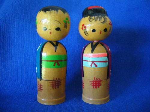 Japanese Bobble-heads: Man & Woman - Wooden